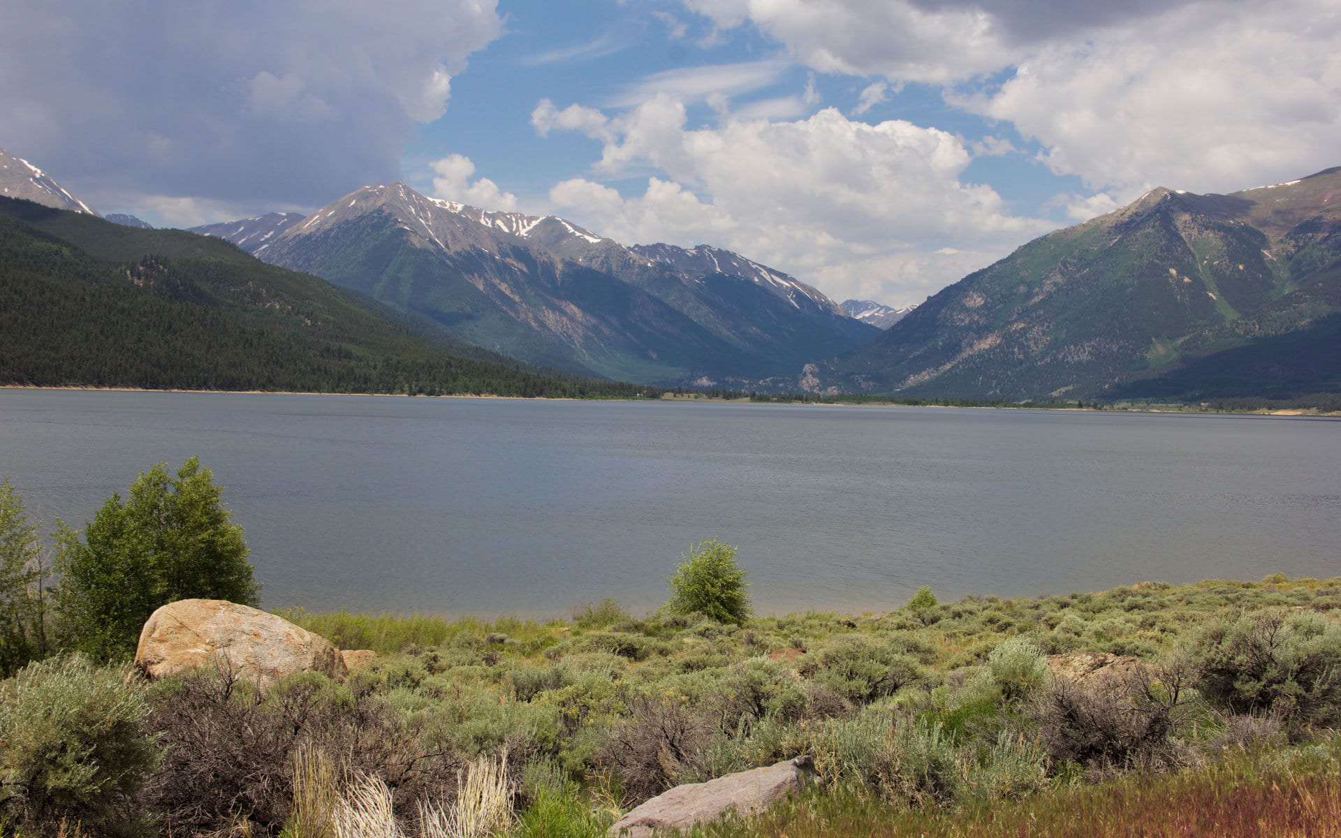 Twin Lakes on Highway 82